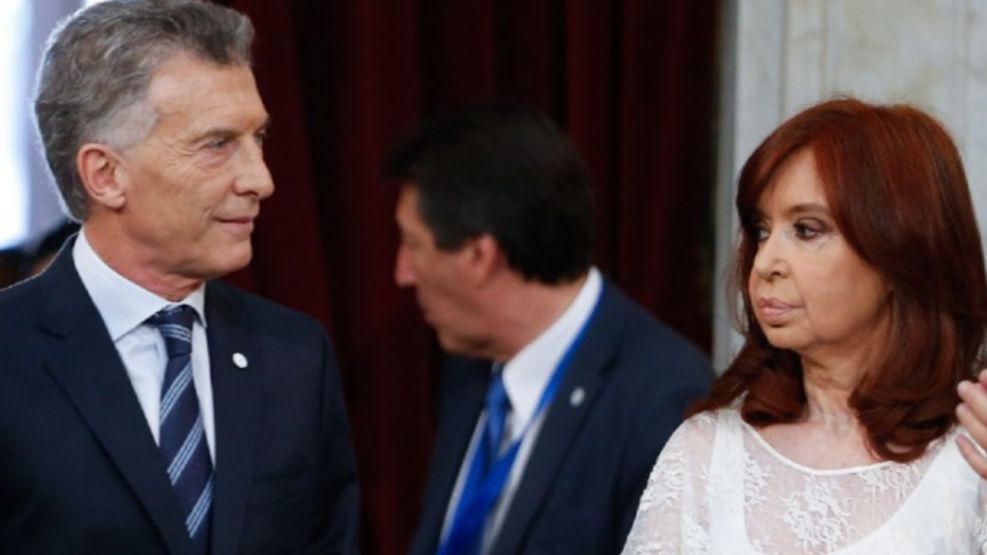 Cristina Kirchner, dura contra Macri: «Ahora se entiende por qué su mamá lo castigaba por&nbsp;mentir»