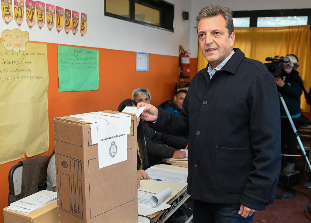 Sergio Massa: «A 40 años de la vuelta de la democracia, votar es muy&nbsp;importante»