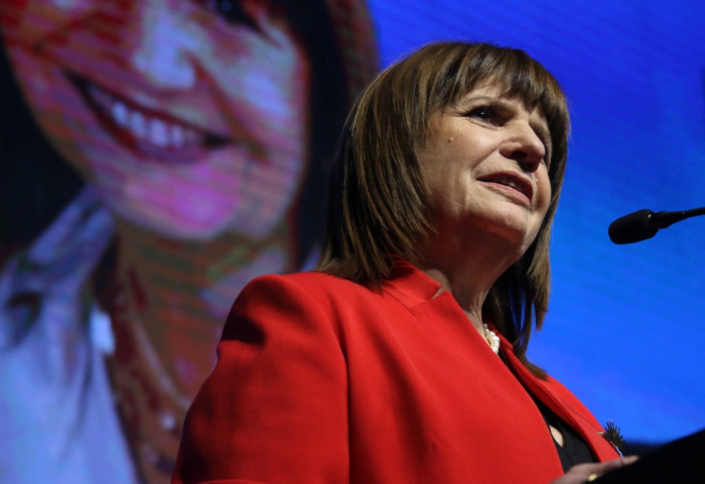 Para Bullrich, «lo que plantea Milei es imposible e&nbsp;inaplicable»