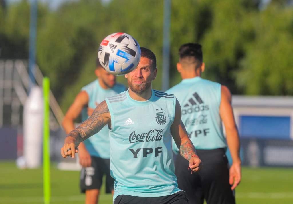 Scaloni habló de la situación del «Papu» Gómez: «Hay que darle todo el&nbsp;apoyo»