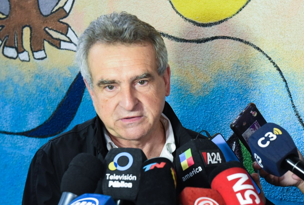 Rossi apuntó contra Milei: «No creo que los argentinos elijan un Presidente que les mintió&nbsp;descaradamente»