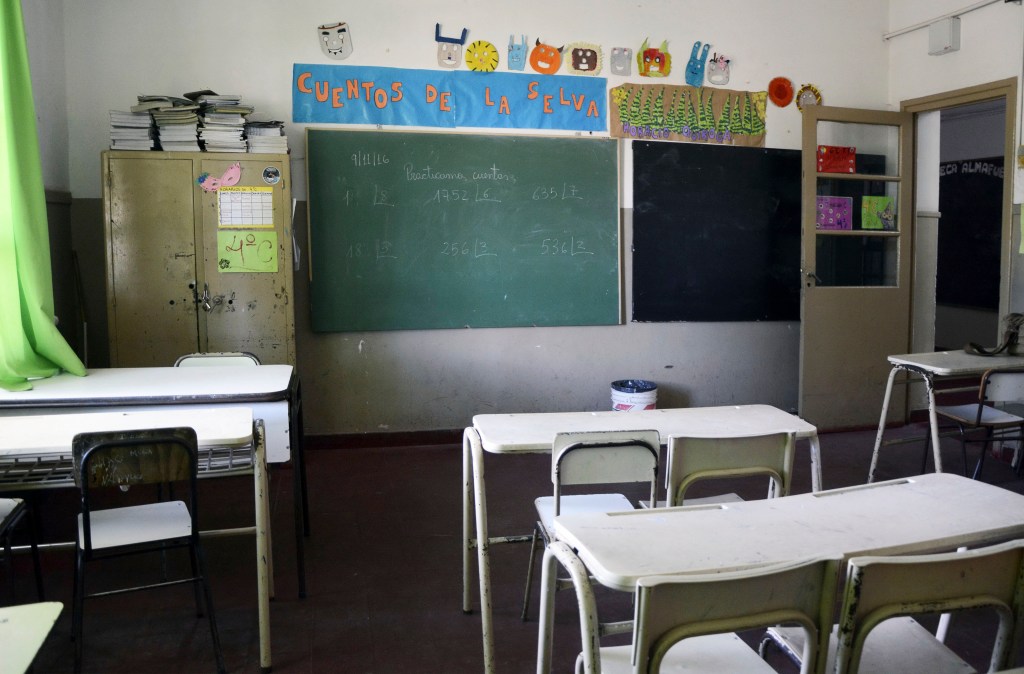 Suspendieron las clases en cinco distritos del sur bonaerense por el&nbsp;temporal
