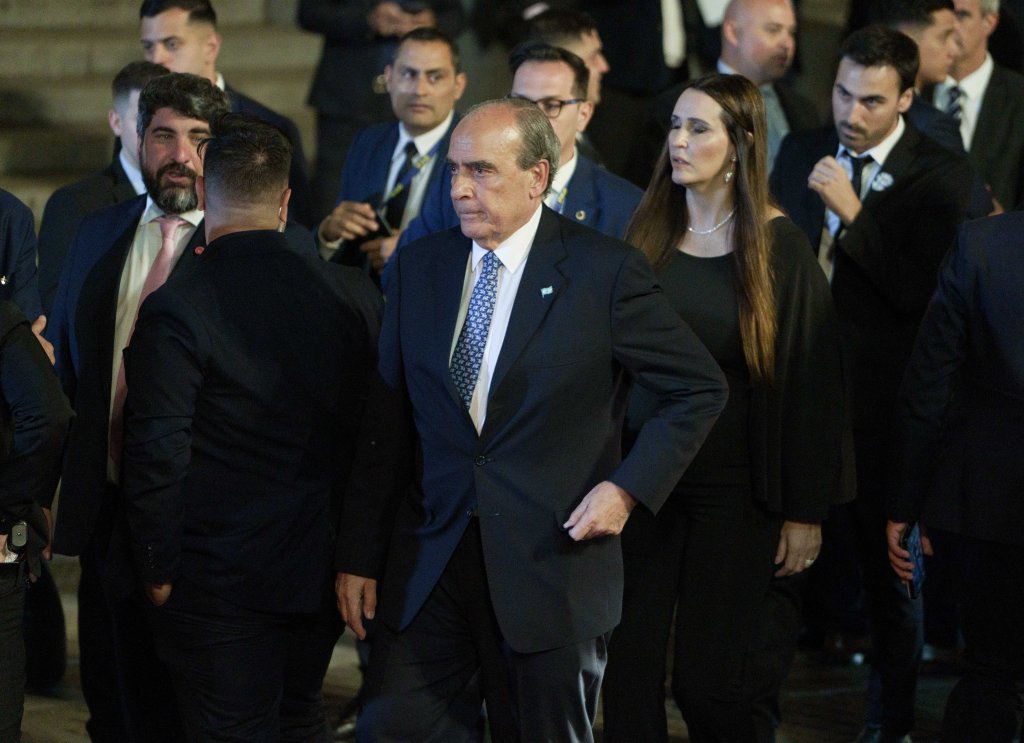 Guillermo Francos: “La dirección inexorable del camino del cambio está puesta en este&nbsp;DNU”