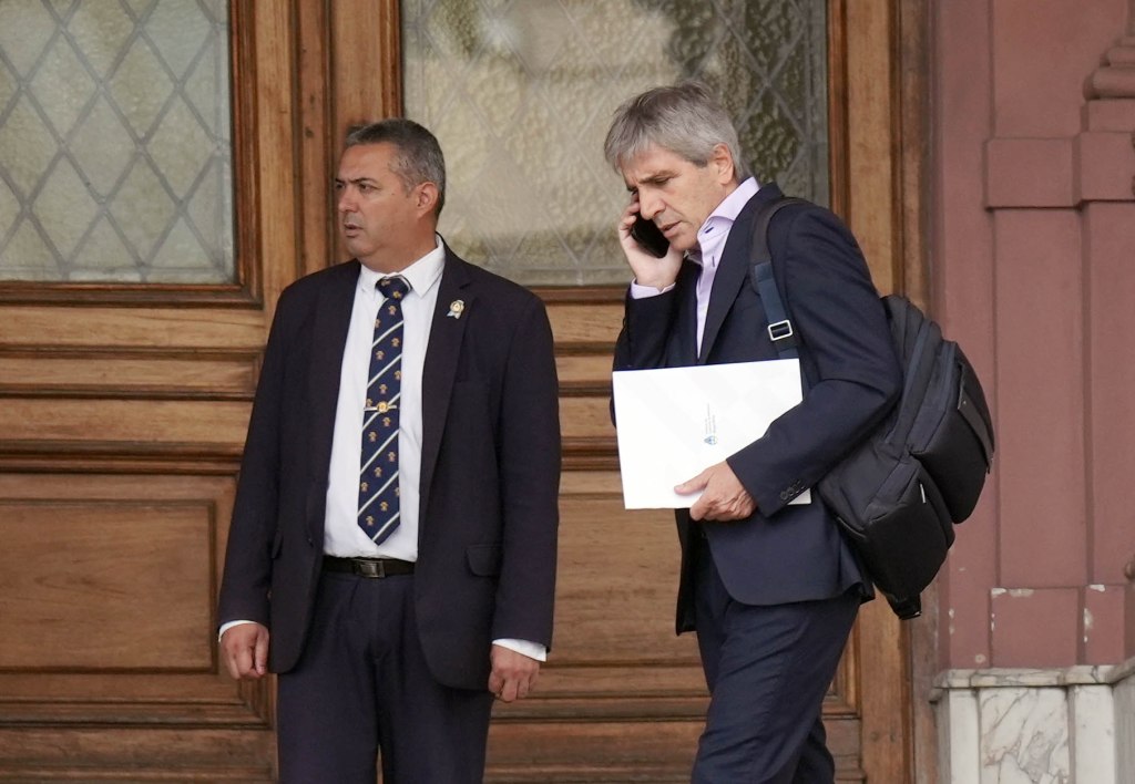 Caputo prometió que los jubilados recibirán aumentos «más altos» con el cambio de la&nbsp;fórmula