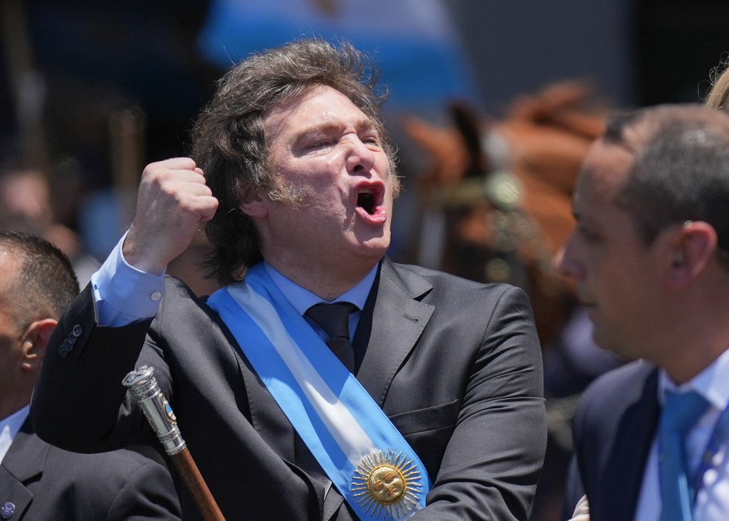 Milei viaja a Davos en su primera salida del país: recibió más de 80 pedidos de&nbsp;audiencia