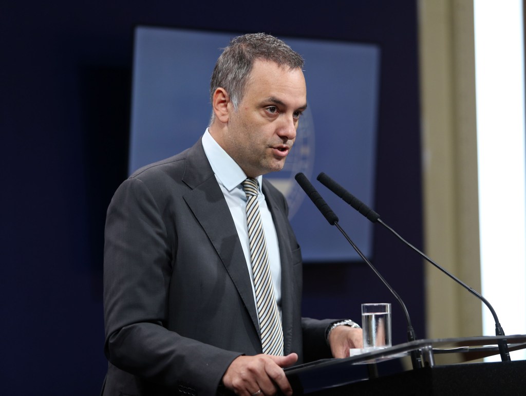 Adorni rechazó los dichos del Papa: «El bendito Estado presente le ha quitado todo a los&nbsp;pobres»