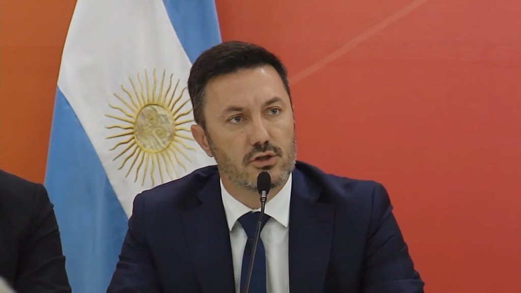 «En las próximas 24 horas llegarán las fuerzas armadas», anunció Petri en&nbsp;Rosario